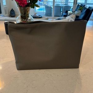 Cuyana tote insert, practically brand new.